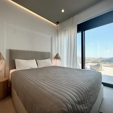 Noush, Majestic View, Adults Only Villa Mariou